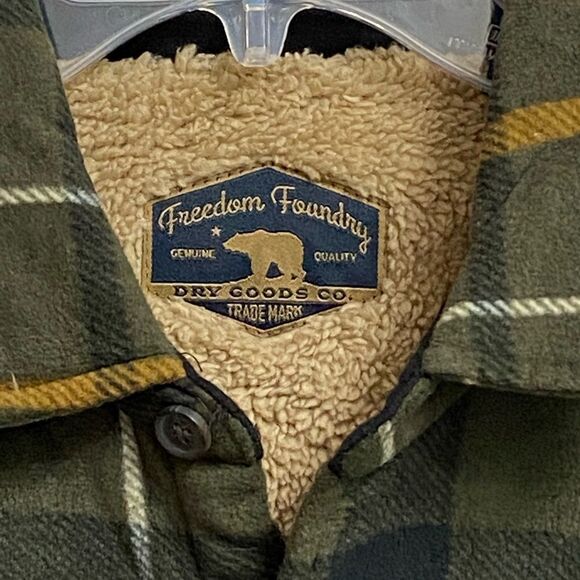 Freedom Foundry Men's Fleece Shirt Jacket Sherpa M Dark Green Plaid Super Plush - Picture 8 of 11